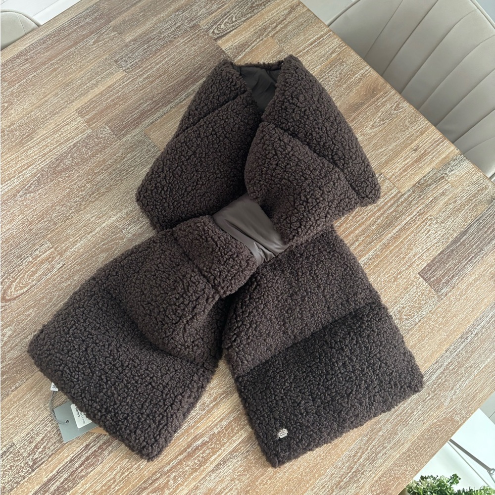 SOIA & KYO Scarf in Mushroom Brown